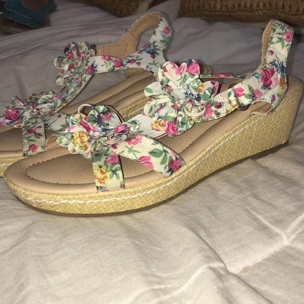 Women’s BOC Wedges - Picture 2 of 6